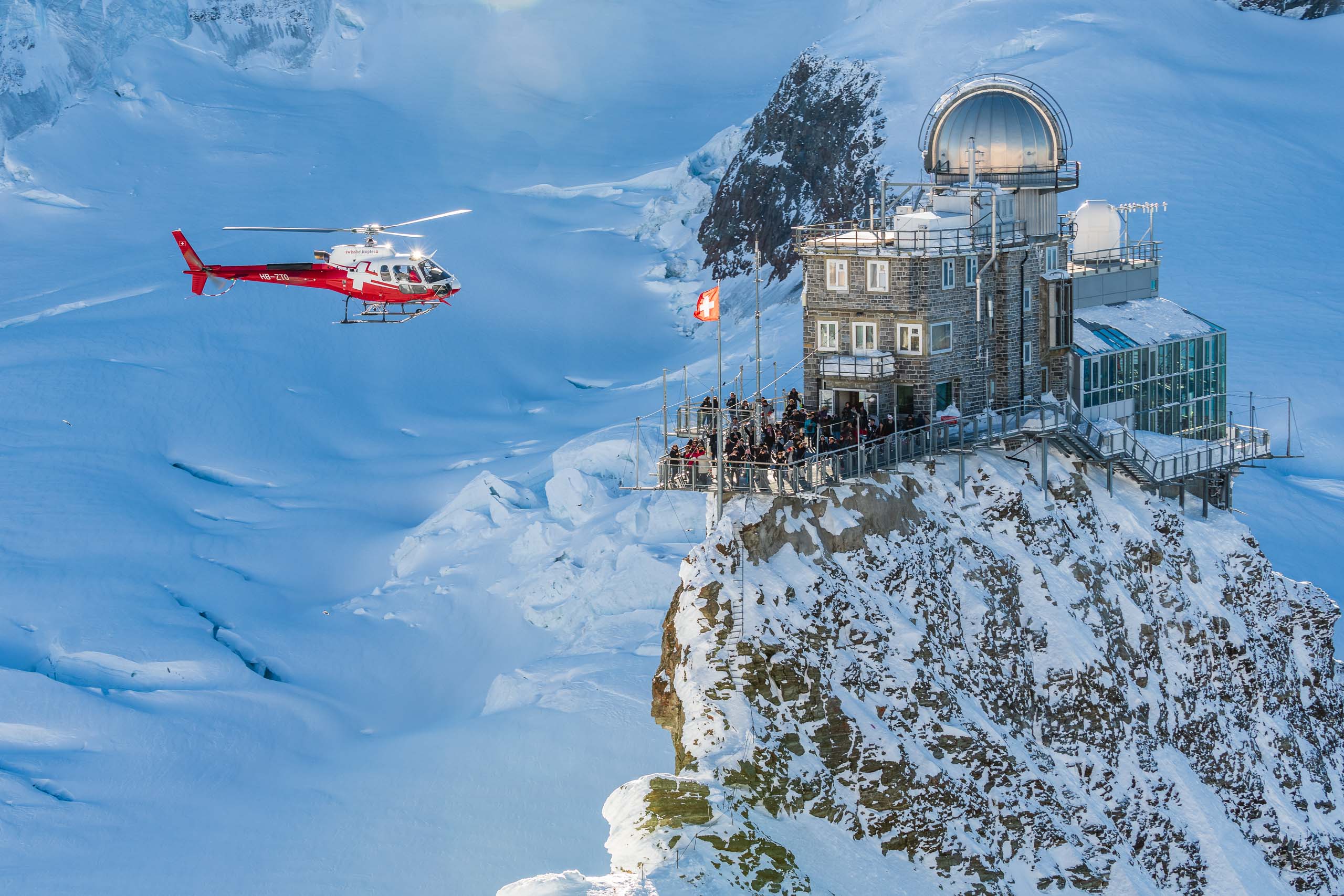 A85_0787_helikopterflug_jungfraujoch